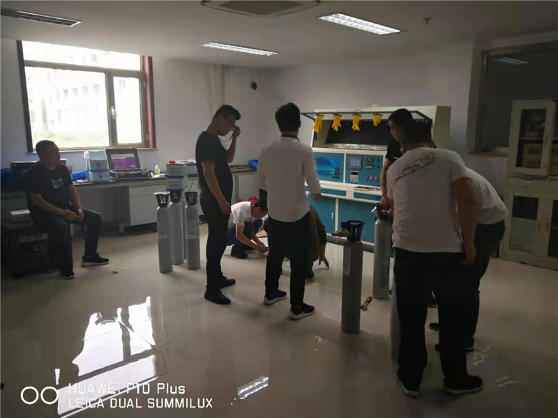 同煤北辛窯煤礦防爆開關實驗臺的安裝調試和檢測現場